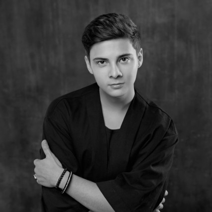 Арсений Попов